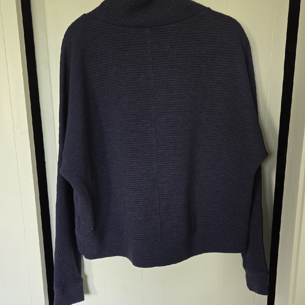 Zella Cowl Neck Sweater L Navy Hi Lo - Picture 6 of 6